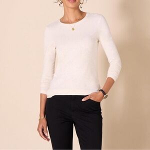 Amazon Essentials Women's Classic-Fit Long-Sleeve Crewneck T-Shirt